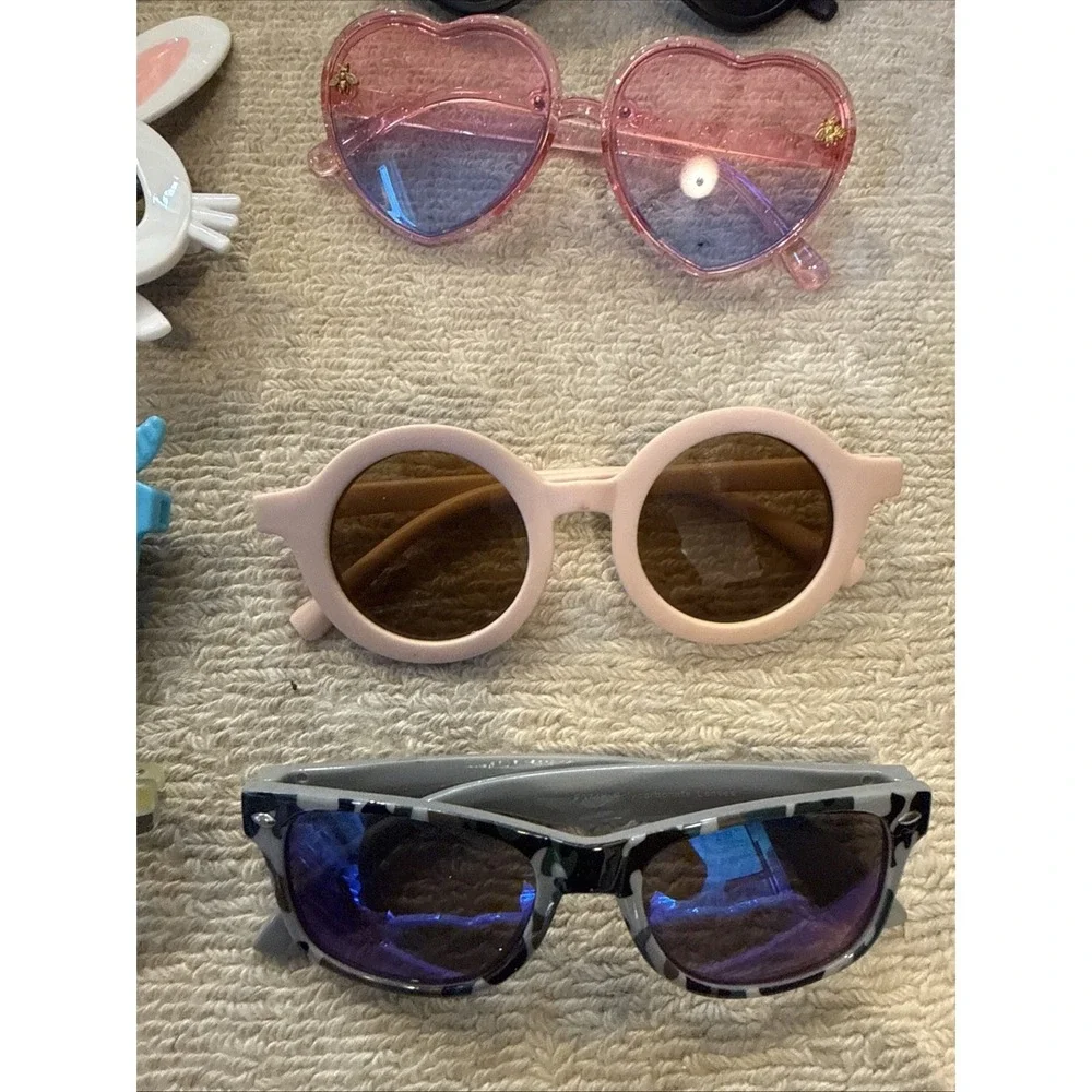 Kids Sunglasses lot of 21-Funny shapes & Styles-Kids parties-Reunions-Fast Ship